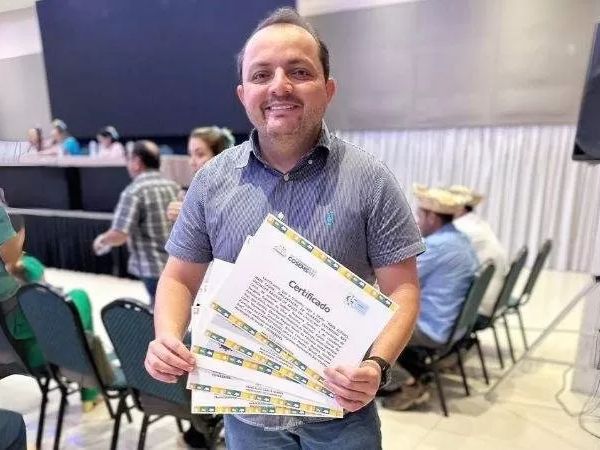 Secretaria Municipal de Saúde de Caicó recebe certificados por Experiências Exitosas do COSEMs