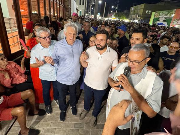 Caicó: Ao lado de autoridades e do povo, Dr. Tadeu e Toinho Santiago entregam Alameda Gastronômica e Mercado da Carne