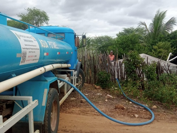 Defesa Civil amplia abastecimento de água em comunidades rurais de Caicó (RN) afetadas pela estiagem