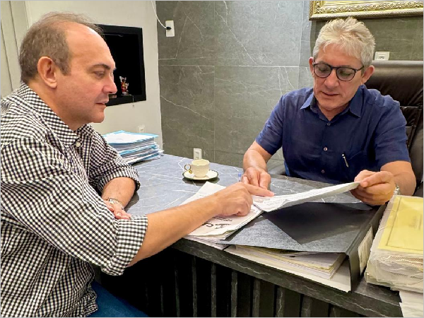 Prefeito interino, Toinho Santiago mantém agenda administrativa em Caicó