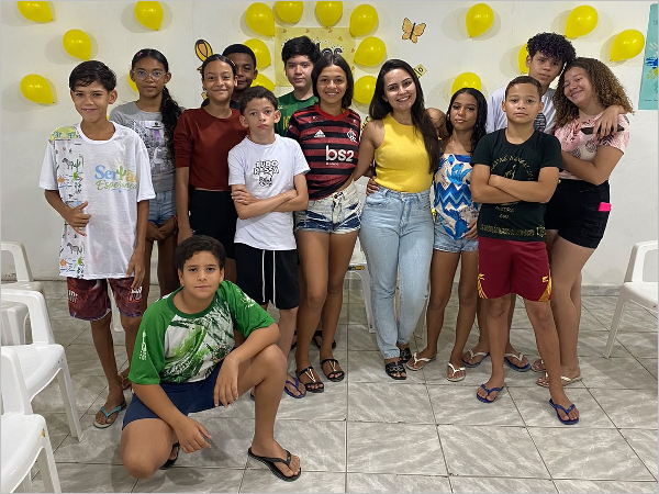 Setembro Amarelo: Adolescentes do NUCA realizam ação comunitária no CRAS Dona V [...]